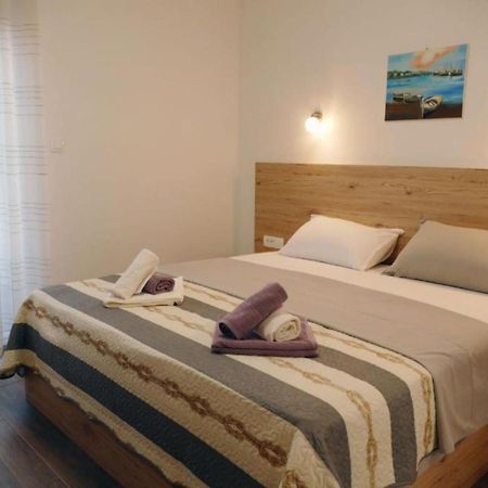 Apartmani Sabbioso Лопар Екстериор снимка